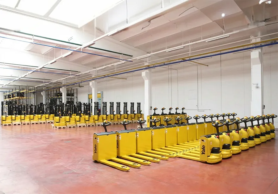 Carrelli elevatori per la logistica e i trasporti: le soluzioni Yale con Unicar