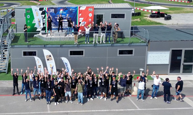 Unicar in pista: quinta edizione dell’evento tra Porsche Experience e Kart Challenge