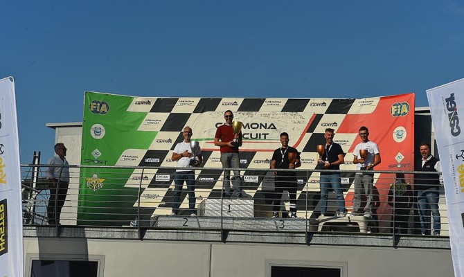 Unicar in pista 2026: al Cremona Circuit tra Porsche, kart e movimentazione industriale
