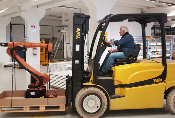 Dai carrelli Unicar-Yale l’implementazione dei robot di Kuka