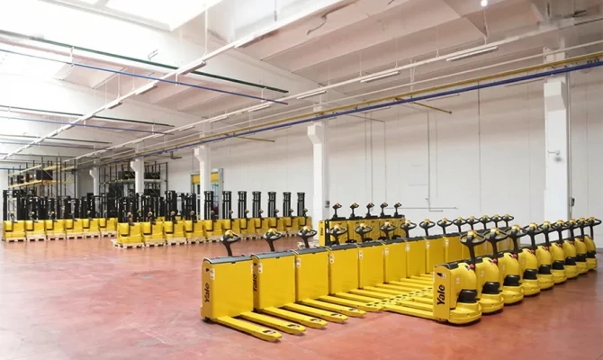 Carrelli elevatori per la logistica e i trasporti: le soluzioni Yale con Unicar